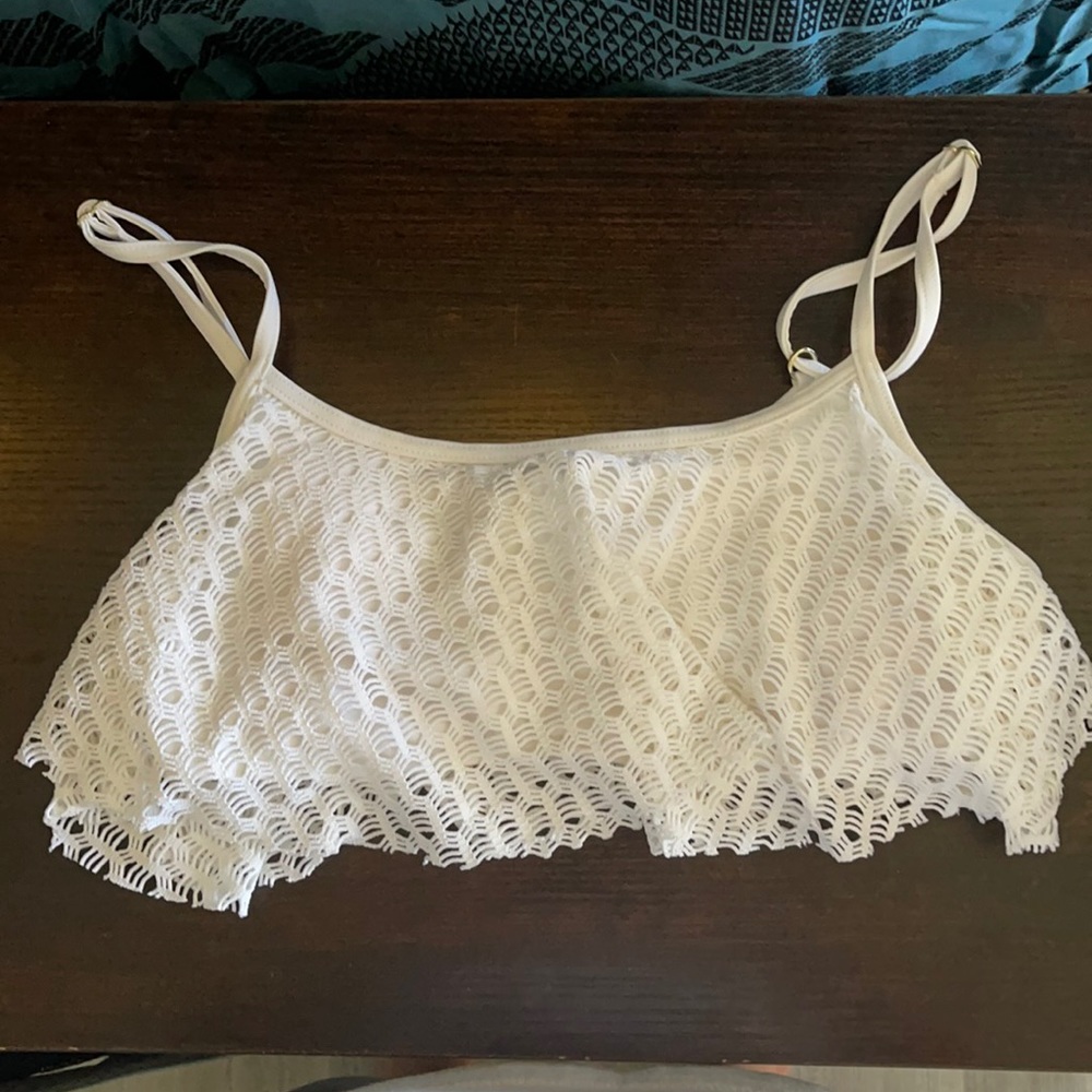 Roxy White Tank Bikini Top. Size L